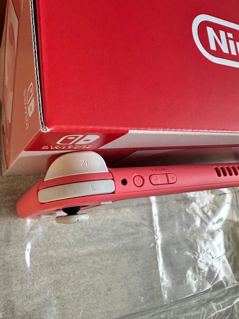 Switch LITE ピンク本体　充電器　SDカード付き