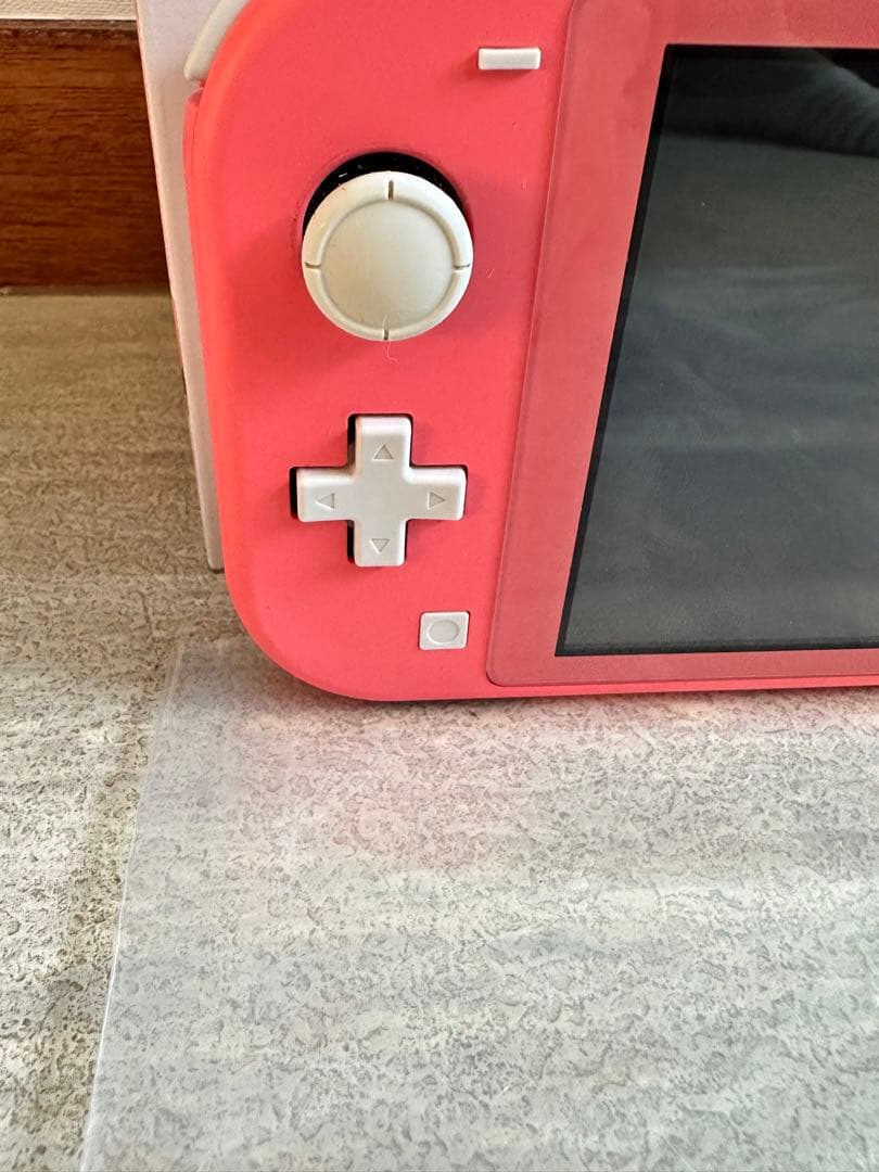 Switch LITE ピンク本体　充電器　SDカード付き