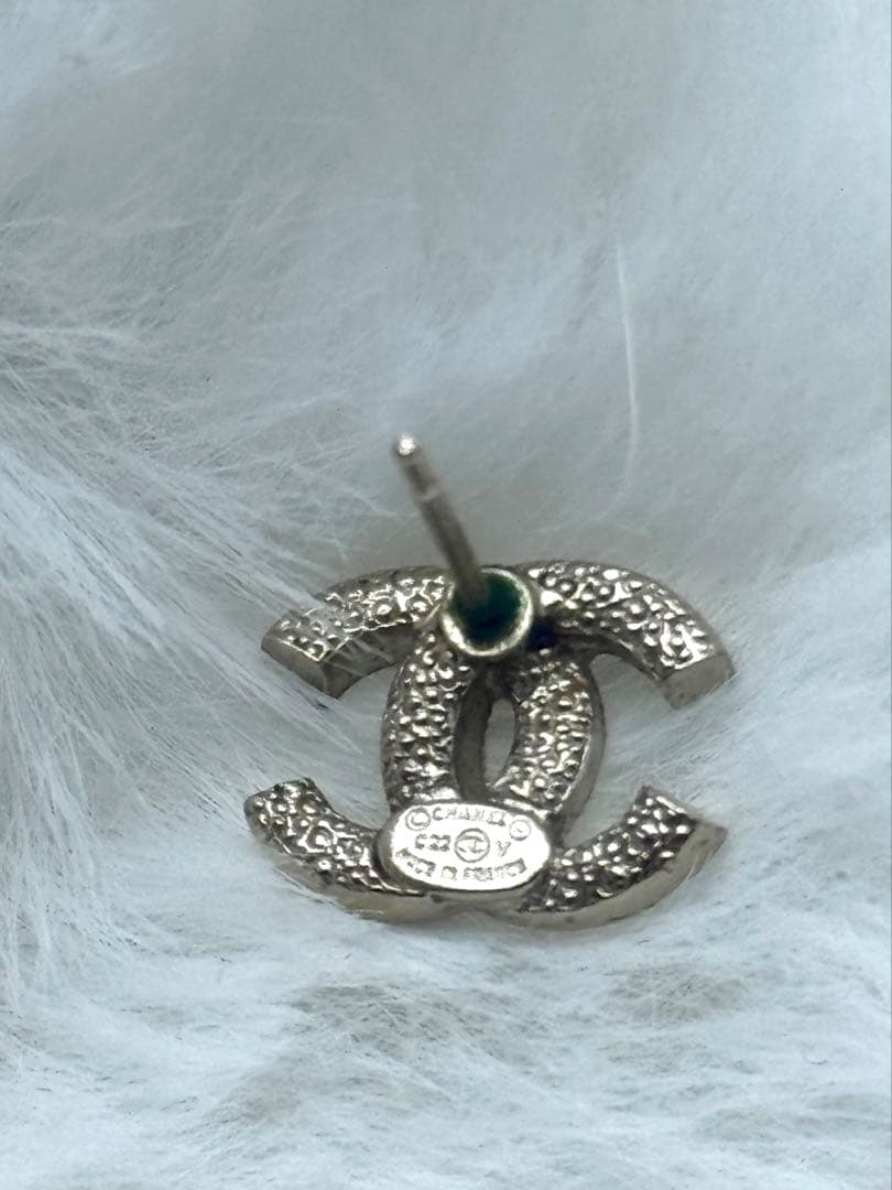 値下げ　Chanel CCロゴピアス(片耳用)