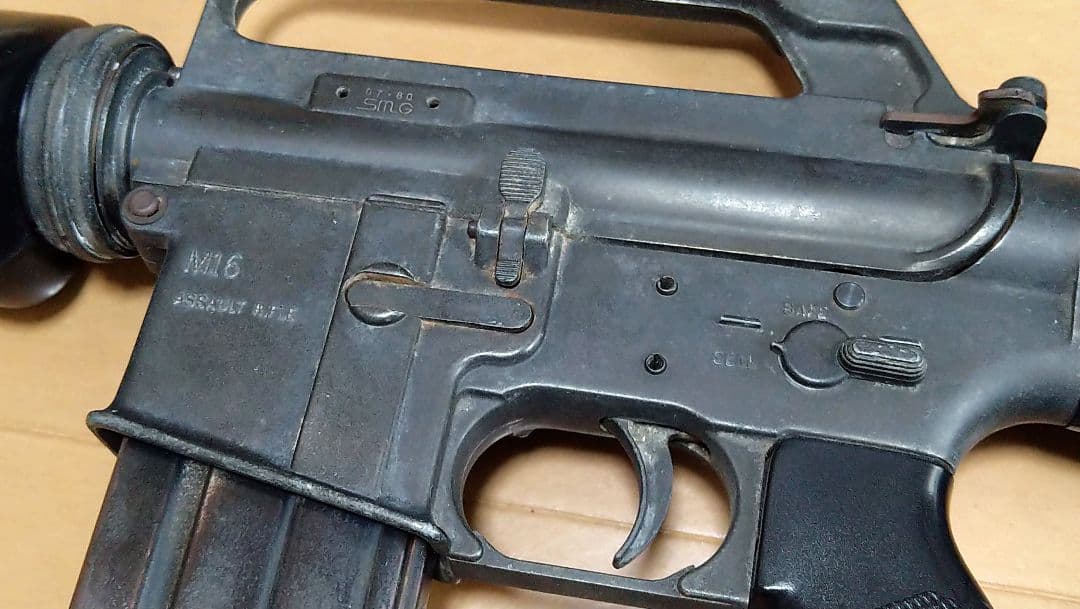 M16 アサルトライフル