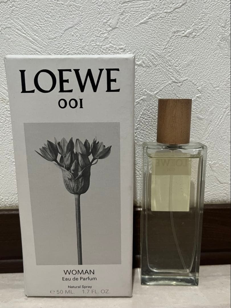 LOEWE ロエベ 001 WOMAN Eau de Parfum 50ml