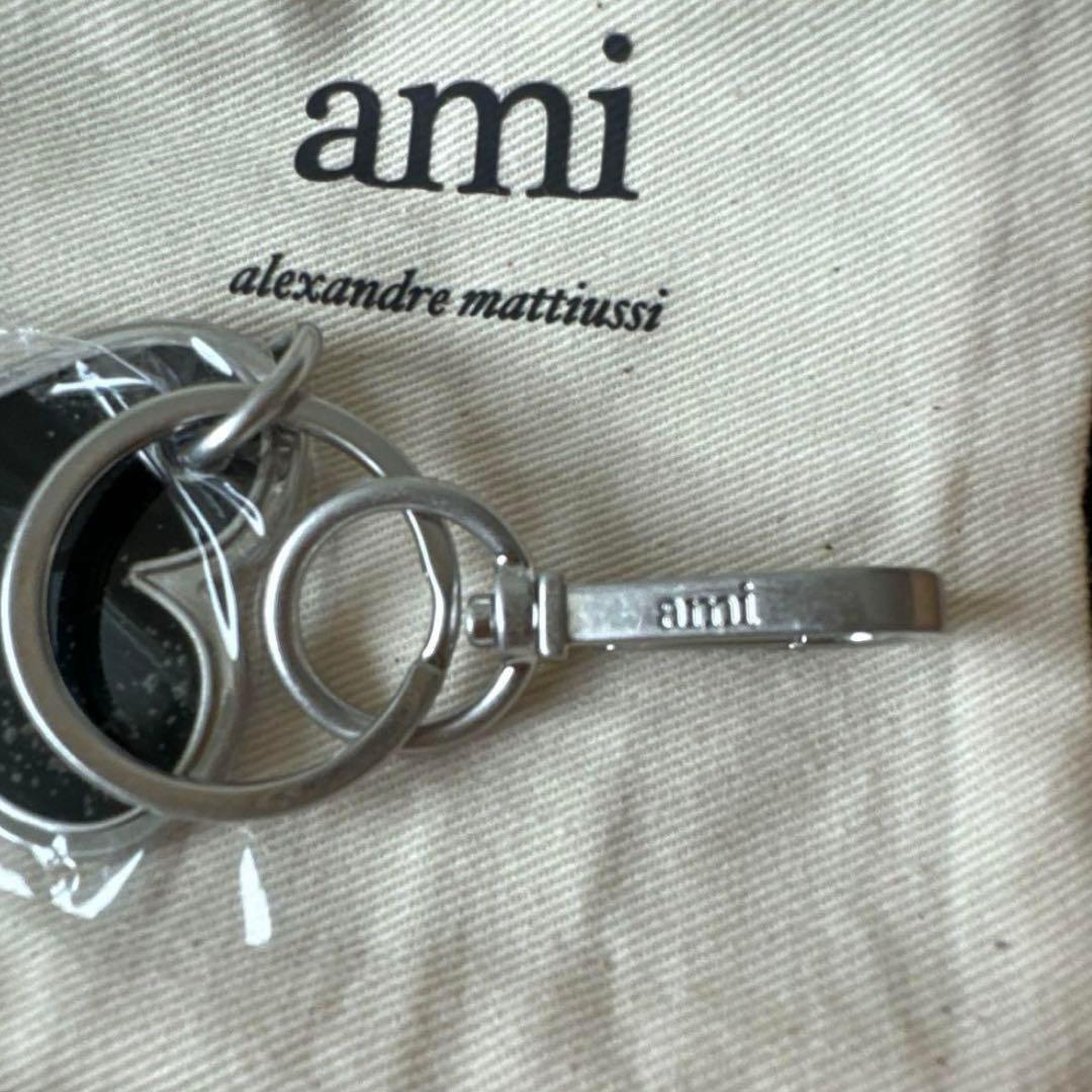 新品 AMI キーリング ブラック