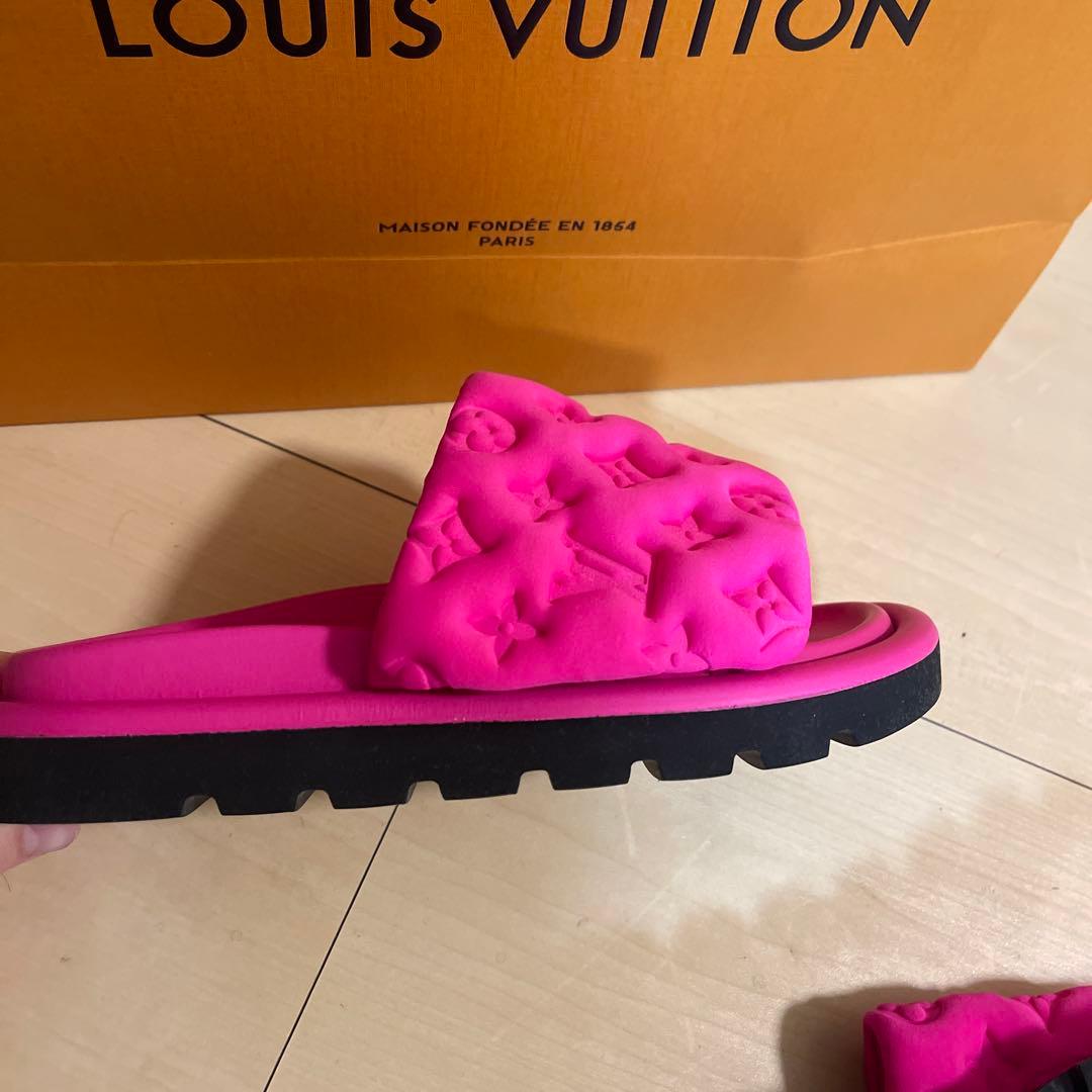 箱付きLOUIS VUITTON プールピロー・ライン ミュール　新品未使用