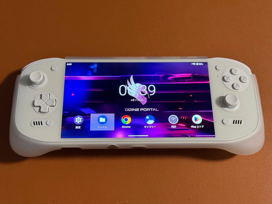 【美品】AYN Odin2 Portal Pro 12GB 512GB ホワイト