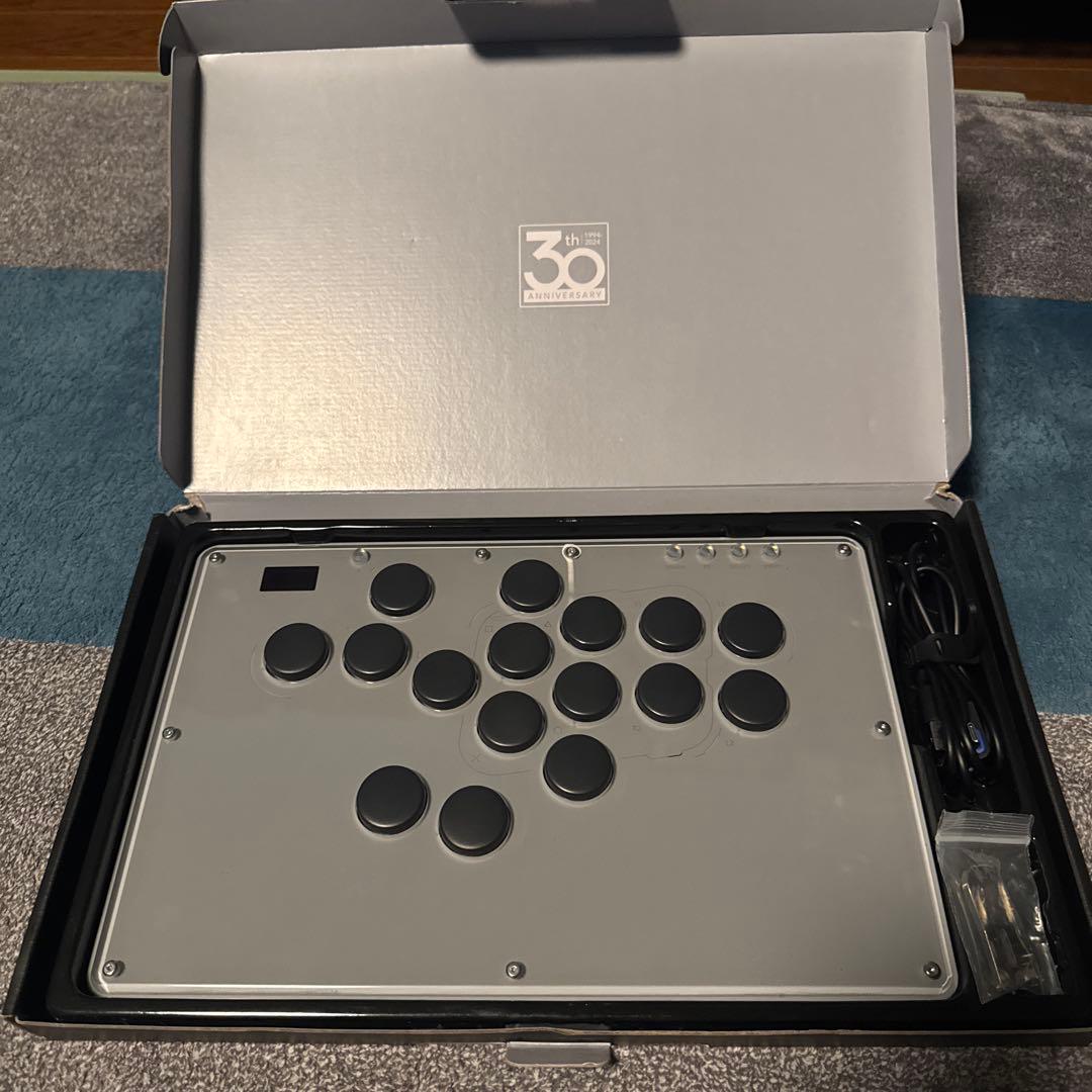 Hautepad V16 レバーレスコントローラー