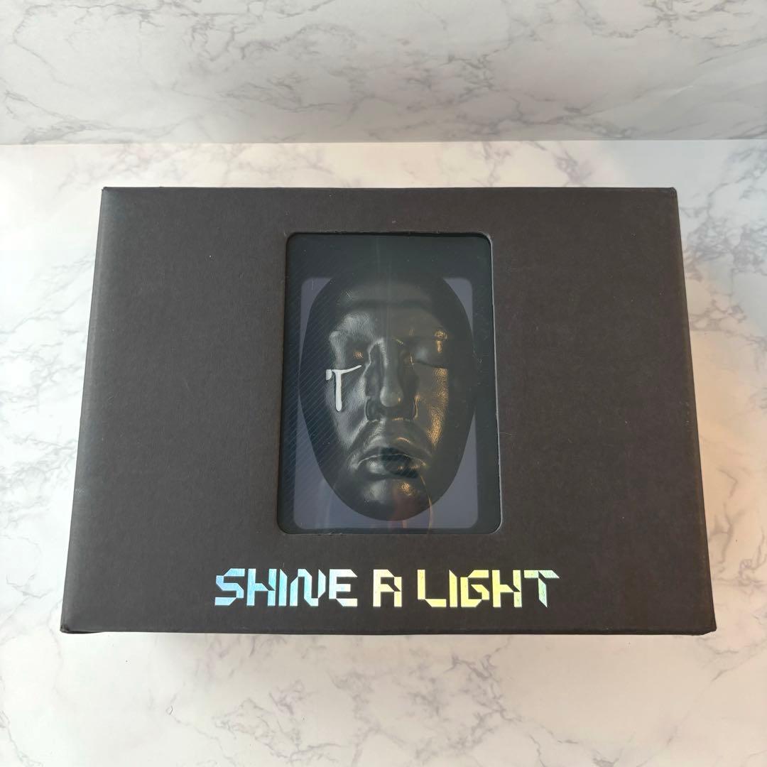 【初回生産限定】G-DRAGON shine a light アルバム