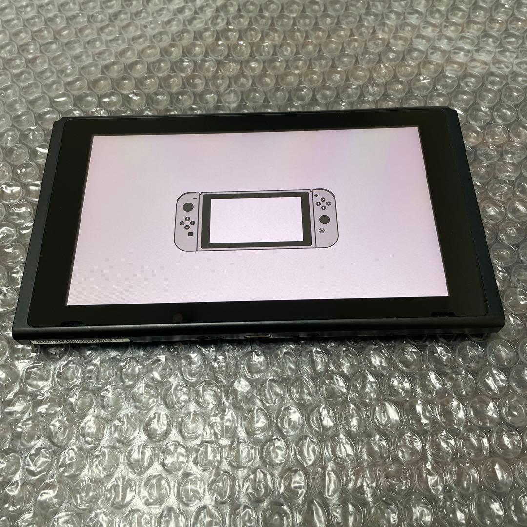 16 Nintendo Switch 本体　初期型