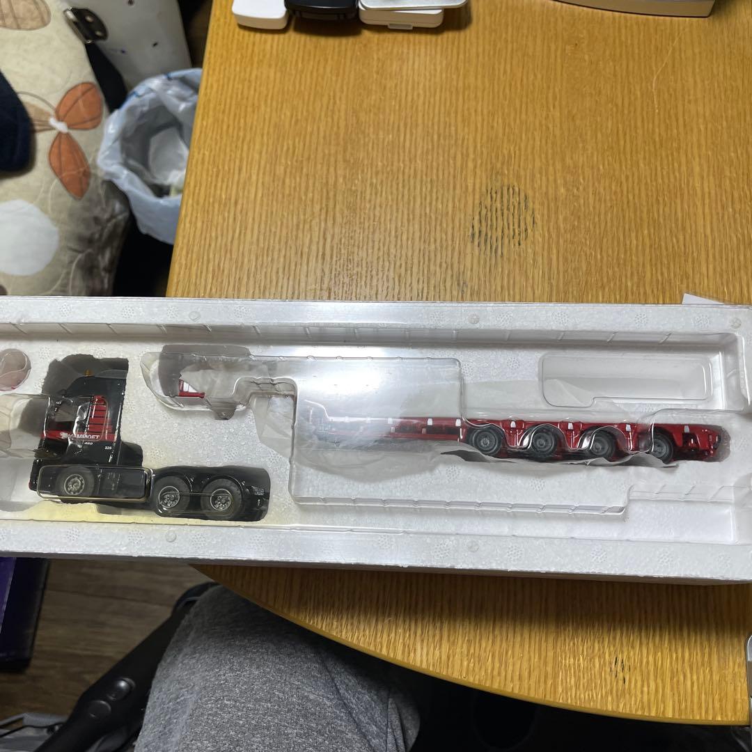 MAMMOET Volvo FH12 低床トレーラー 1:50 ４軸