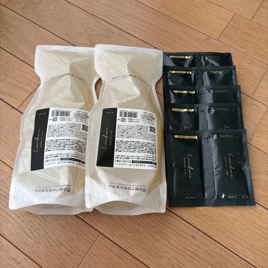 ランドケア　エッセンスソープ　600ml詰め替え2個（おまけ付き）