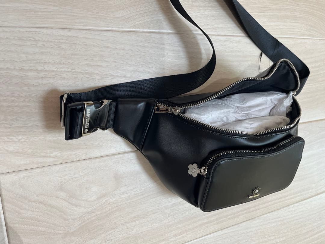 みーさん　MARY QUANT ブラック ボディバッグ