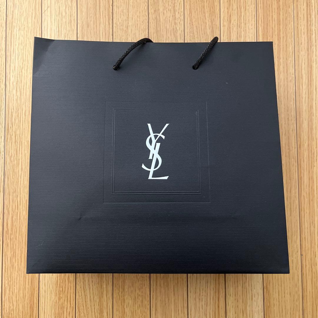 YSL クチュール ミニ クラッチ アイシャドウパレット 825