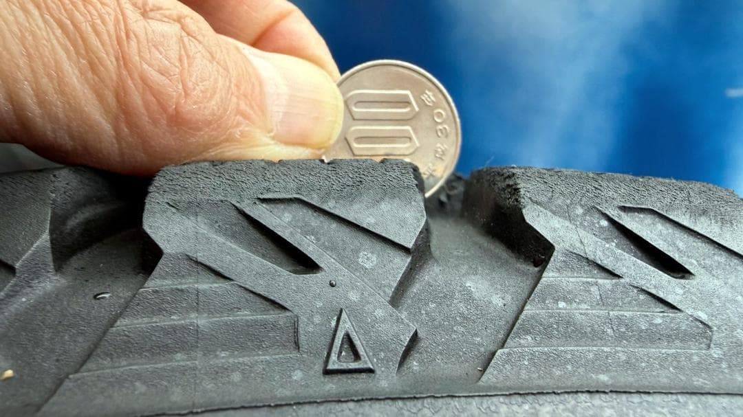 アルミホイール＆ブリヂストン 18インチ スタッドレスタイヤセット　レクサスNX