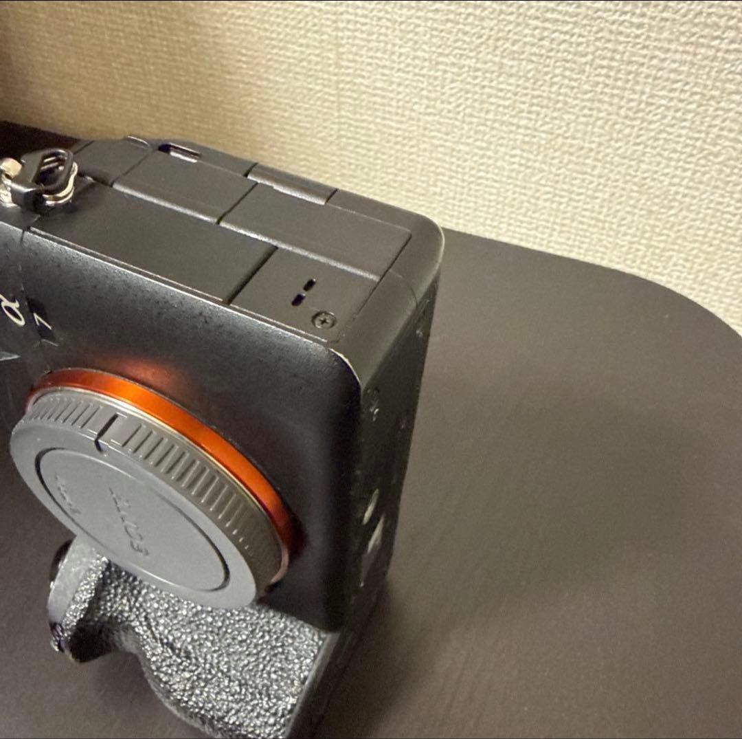 α7iv (ilce7m4) ウツレンズ付き