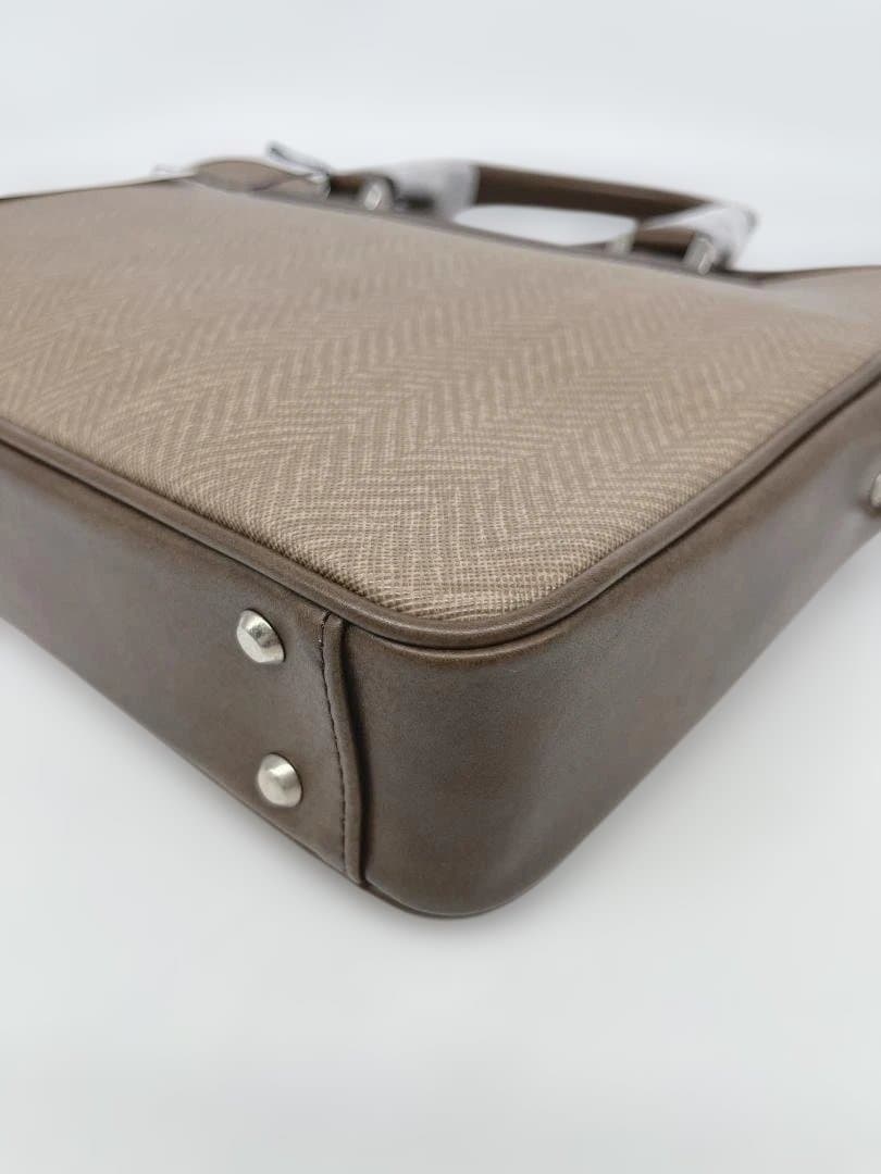 ✨新品✨　TAKEO KIKUCHI ビジネスバッグ A4 (ハーバー)