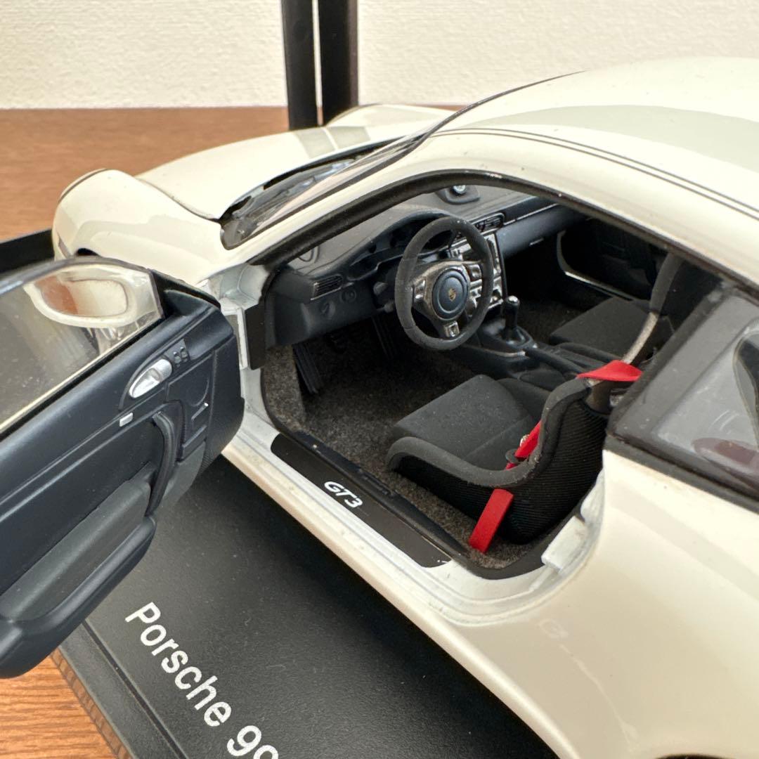 オートアート　ポルシェ　911 997 GT3 ホワイト　1/18 ミニカー
