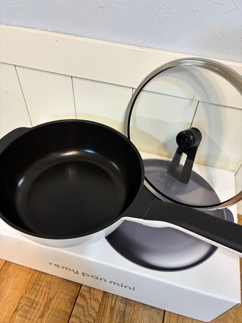 新品 レミパンミニ ホワイト RHF-401