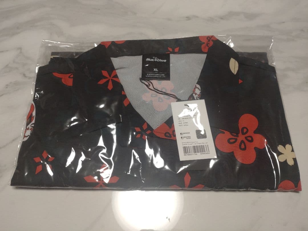 ラスト1点【韓国限定】ブルーアーカイブ 3.5周年記念公式MD【ワカモ】シャツ