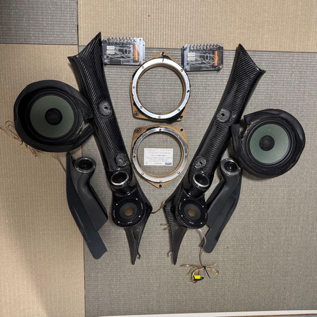 200系ハイエース　Journey カーボンピラーパネル　スピーカーセット