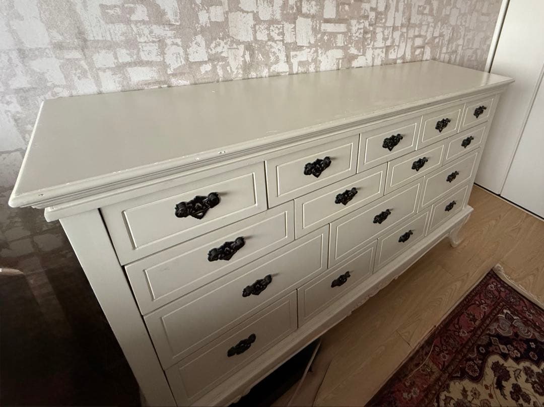 中古★フレンチスタイル　猫足チェスト　4段16杯