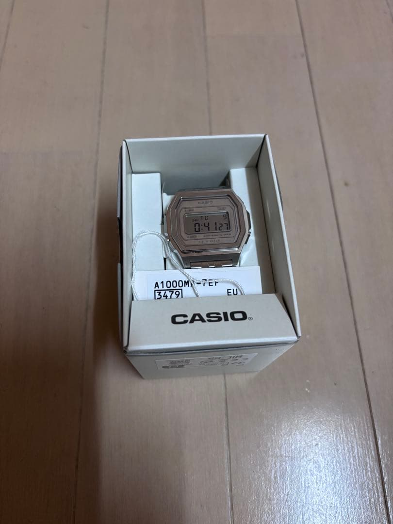 美品✨CASIO カシオ　A1000MA-7EF デジタル腕時計　チプカシ
