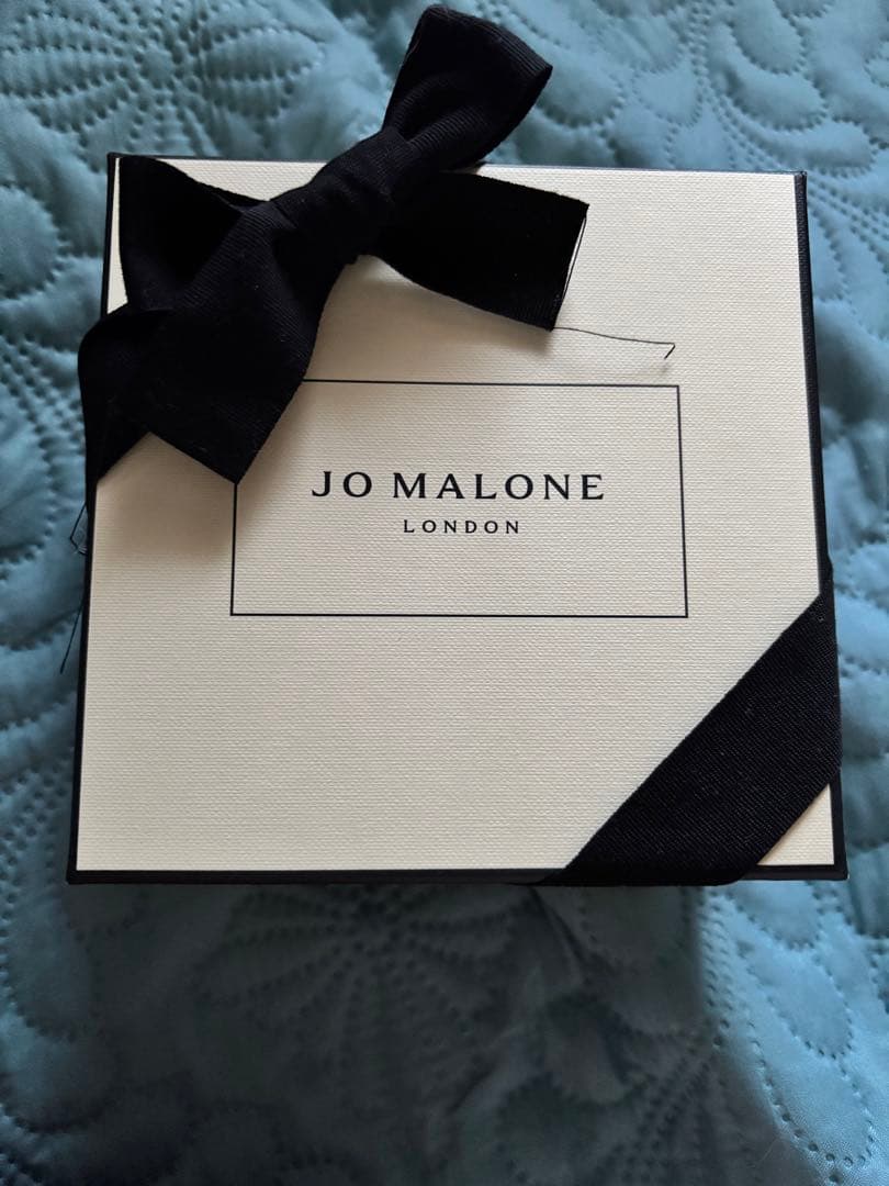 ハンドボディソープとハンドクリーム　ケアセット　ギフト