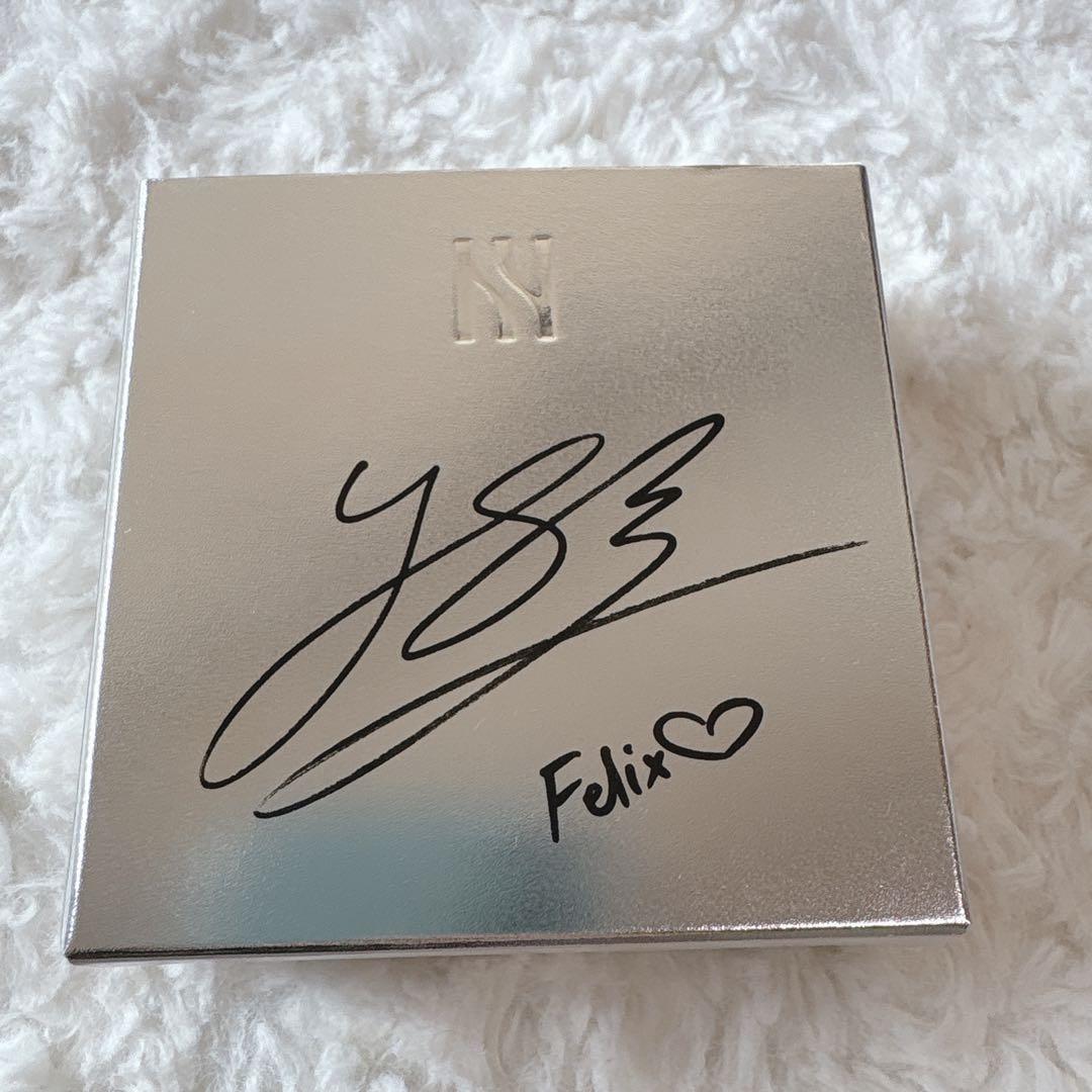 HERA エアリーパウダープライマー　スキングロウクッションファンデーション