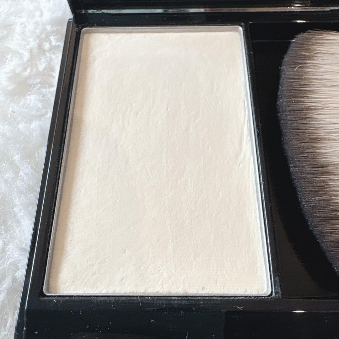 HERA エアリーパウダープライマー　スキングロウクッションファンデーション