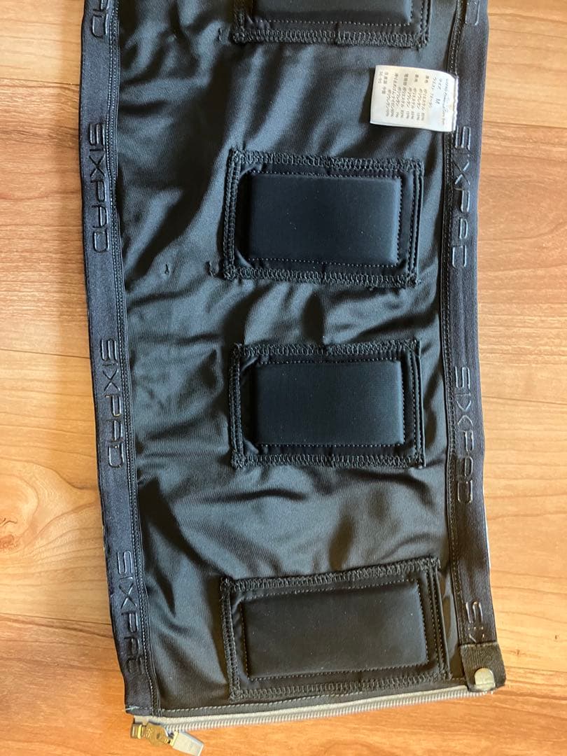 【みー】Mサイズ シックスパッド コアベルト SIXPAD 正規品