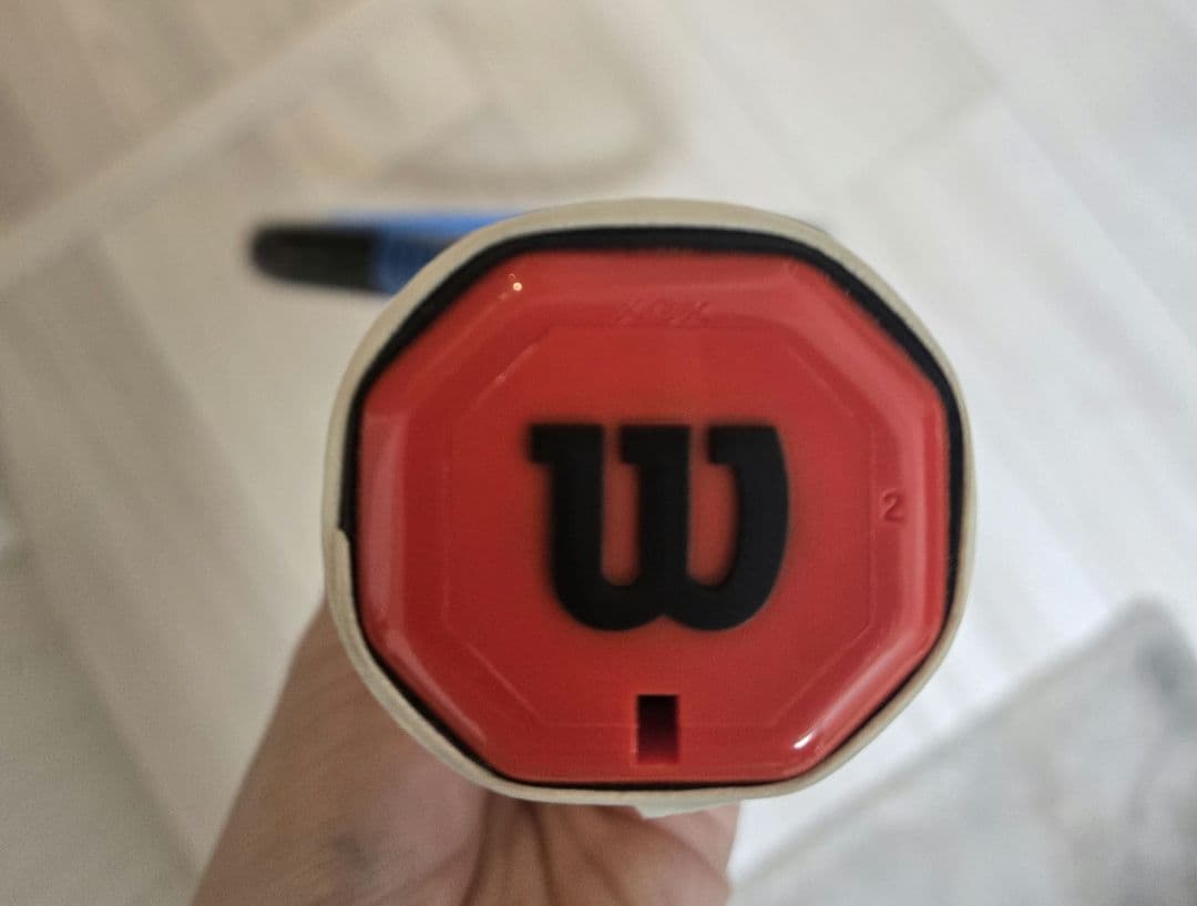 Wilson Ultra 100 v3 (硬式テニスラケット)