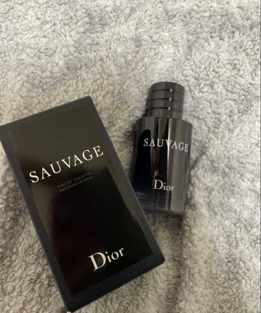 Dior Sauvage オードトワレ 60ml ギフトバッグ付き