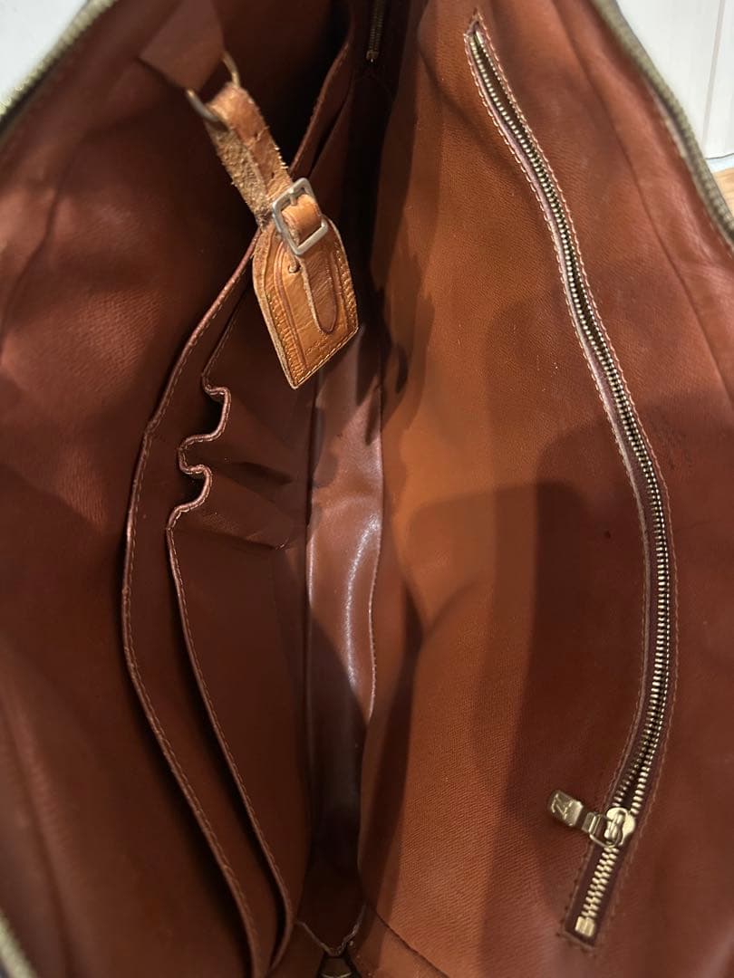 ルイヴィトン ビジネスバッグ モノグラム ポルトドキュマン ヴォワヤージュ