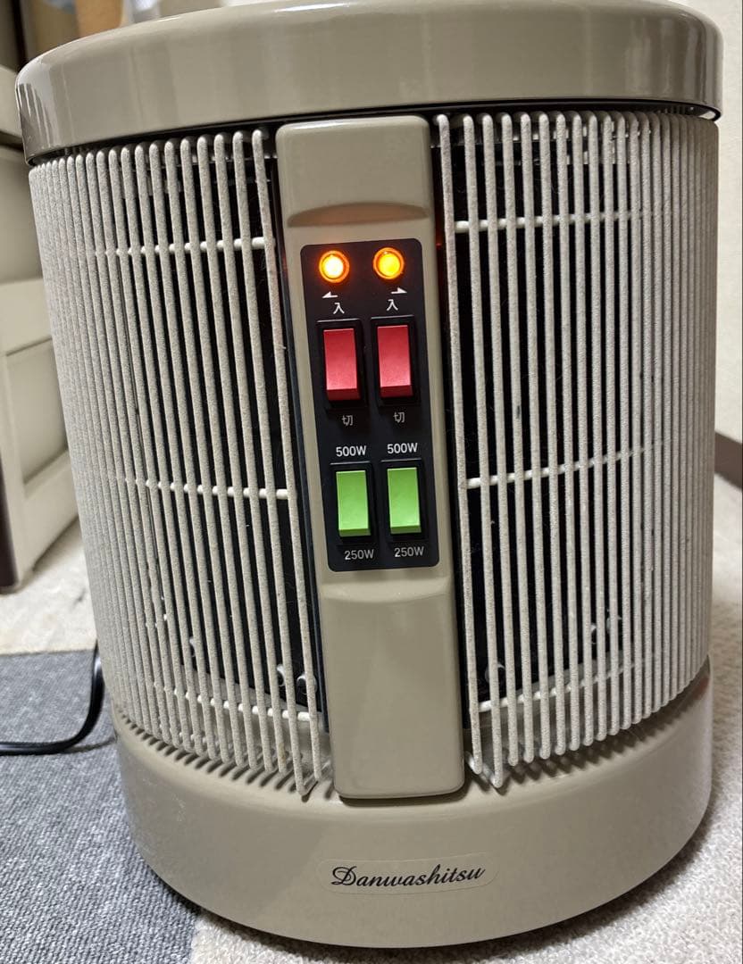 談話室遠赤外線輻射式パネル ヒーターDAN1000-R16 1000W試運転のみ