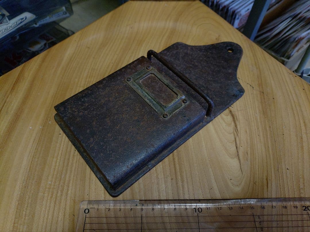 アンティーク　レトロ　郵便受け　新聞受け　アイアン