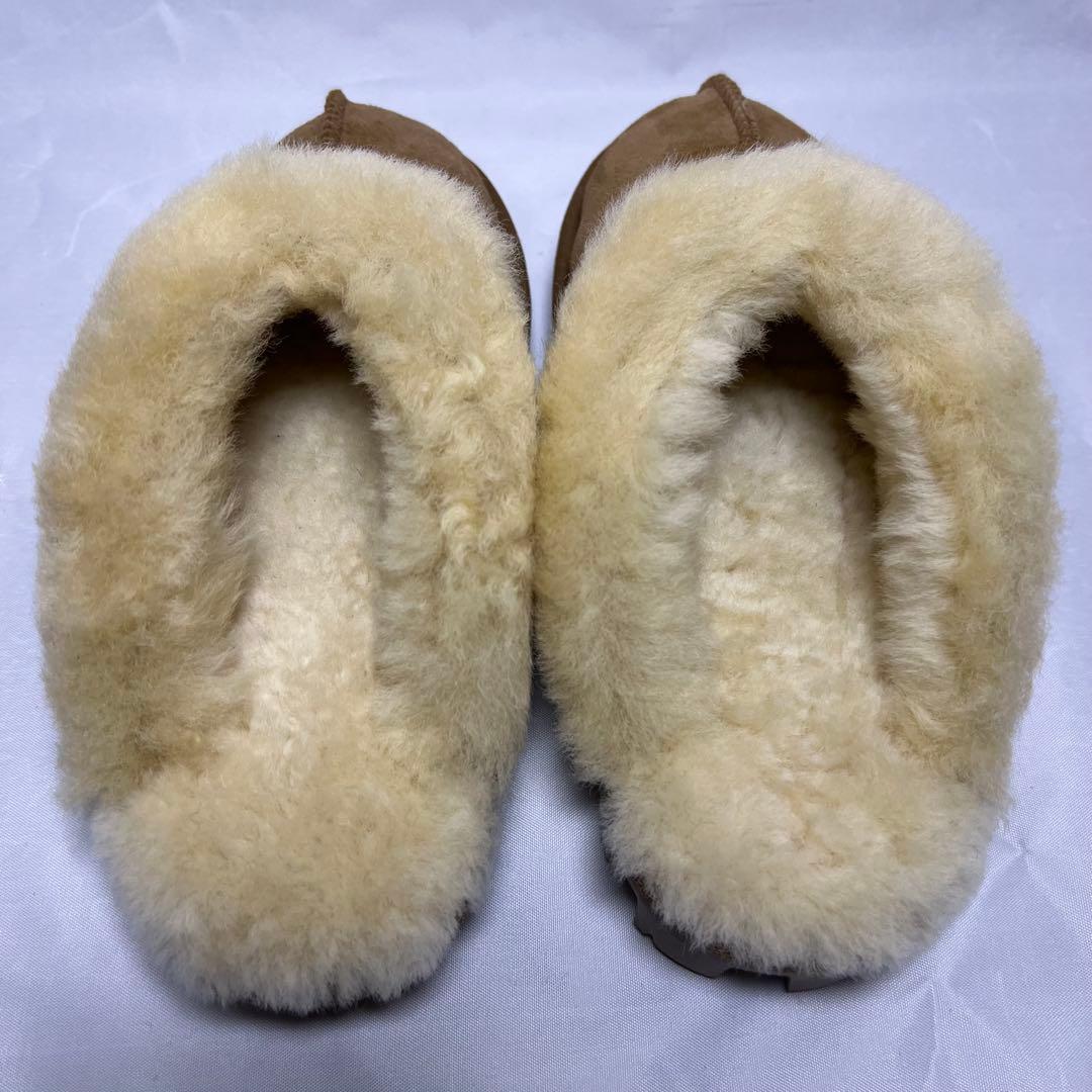 【UGG　コケット　ファー付き　スリッポン　Coquette　22ｃｍ】