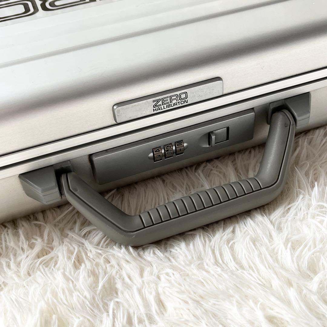 美品✨ゼロハリバートン　アルミ　アタッシュケース　ジュラルミン　ダイヤルロック