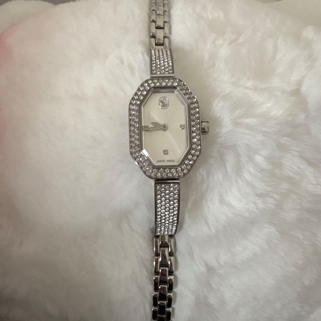 SWAROVSKI Dexteraバングルウォッチ