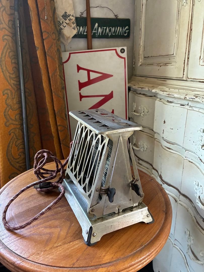 アンティーク　トースター　メタリック　美しい　メタルトースター　アメリカ30年代