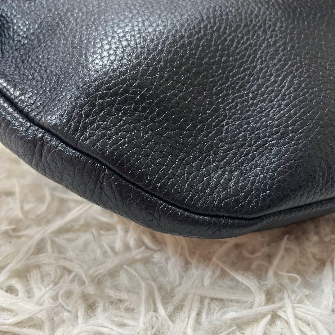 極美品✨限定品✨コーチ　ボディバッグ　スヌーピー　コラボ　レザー　ホワイト