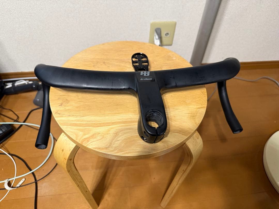 【年末年始限定価格】gusto カーボン一体型ハンドル 420/100mm 8°