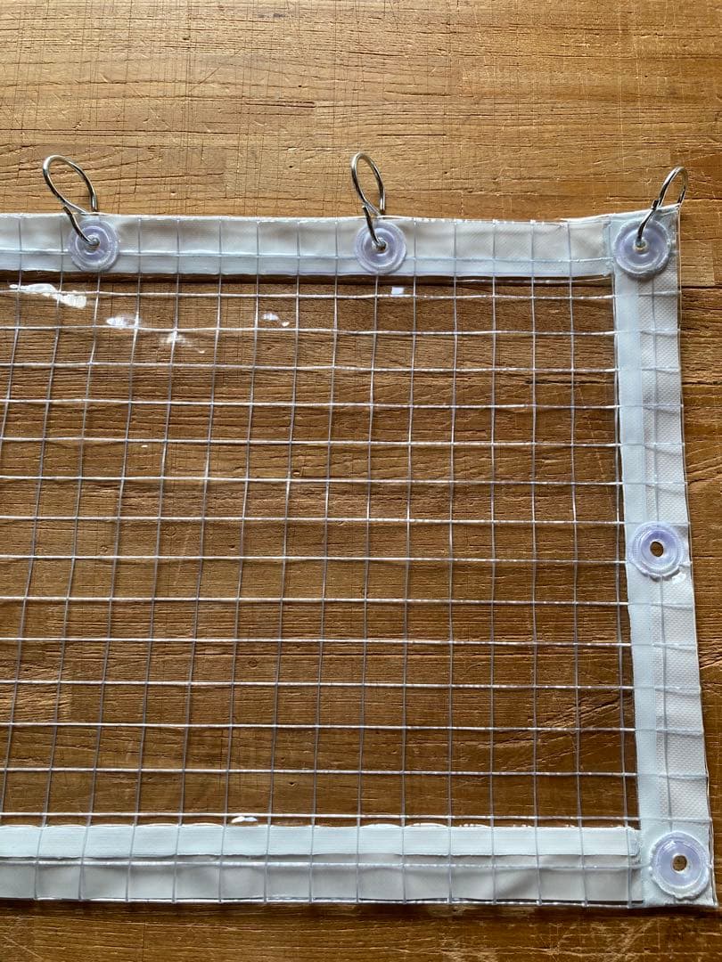 専用　糸入りビニールカーテン　２枚