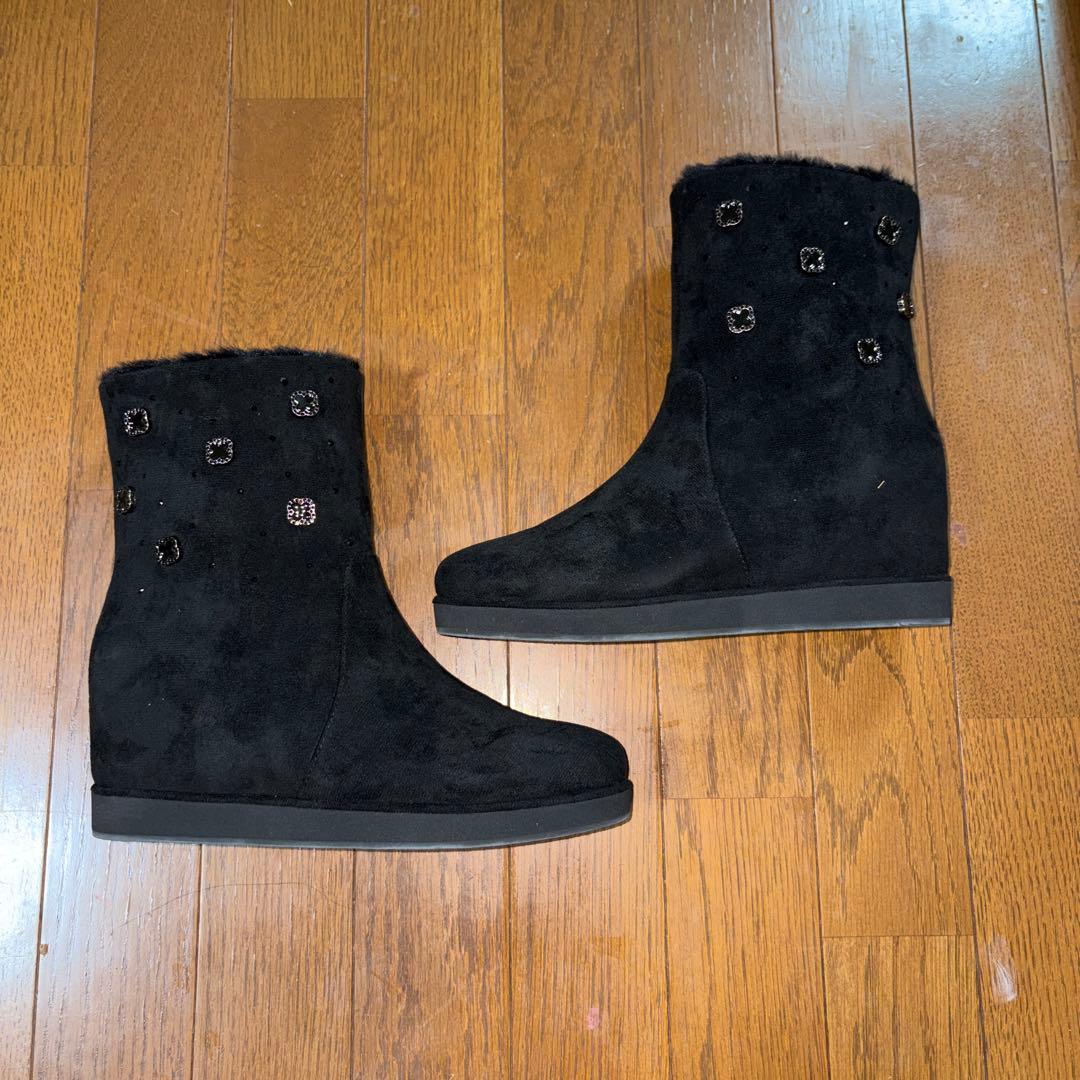 新品　アンテプリマ　黒お花厚底ブーツ