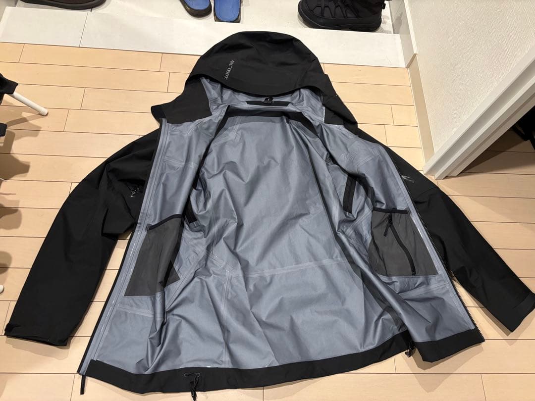 スキー ARC'TERYX Rush Jacket Men Black Size S