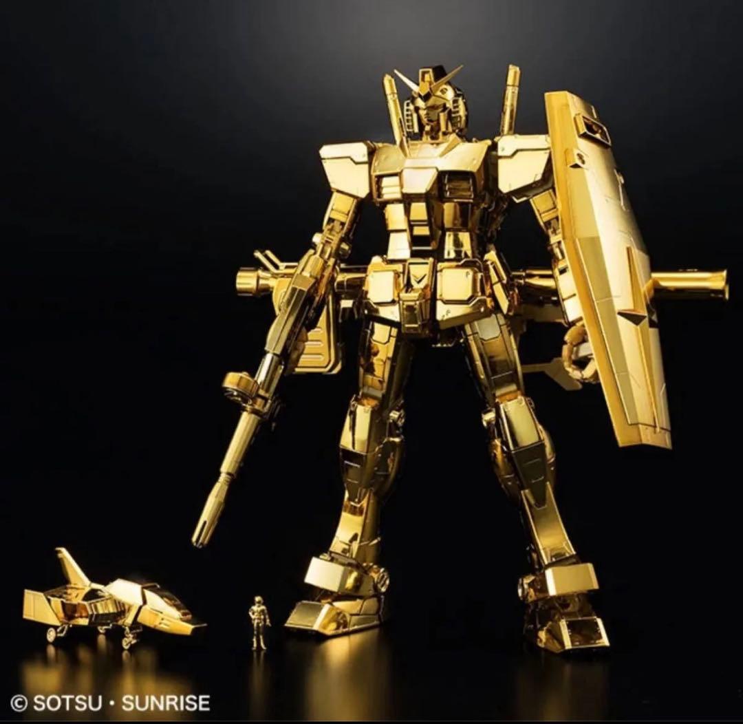 MG 1/100 ガンダムべース限定RX-78-2 [ゴールドコーティング]