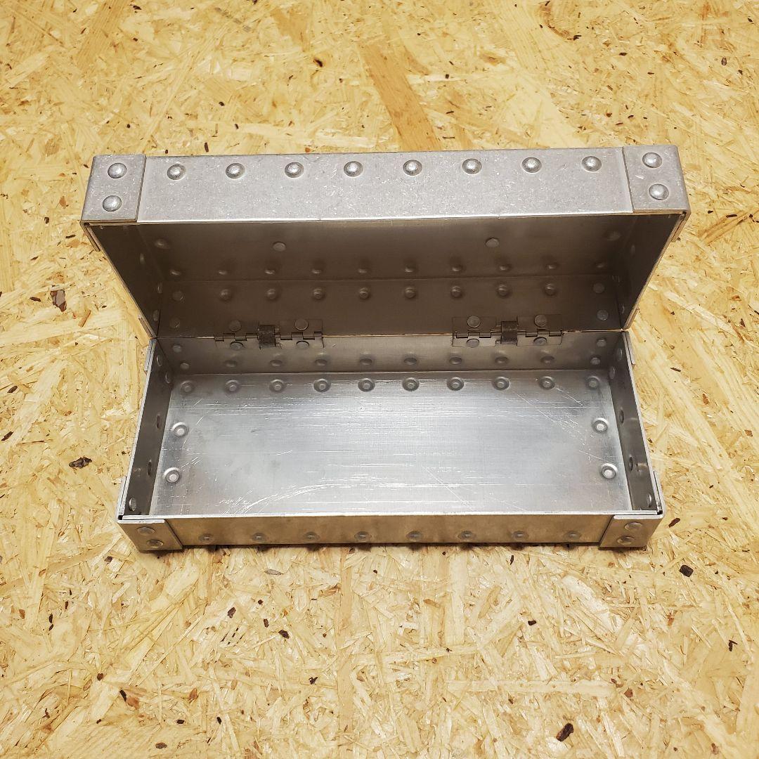 【OAKLEY/オークリー】メタルケース archive 美品