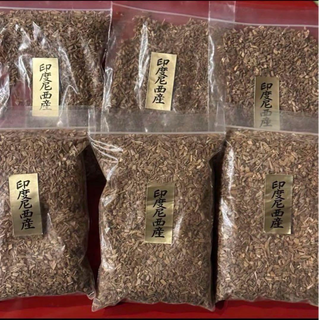 長川仁三郎商店謹製 印度尼西産 沈香 刻み 計203g　【伽羅・沈香・白檀】