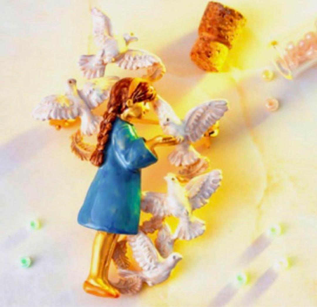 天空の城ラピュタ シータと白い鳩 donguri closet 限定 ブローチ