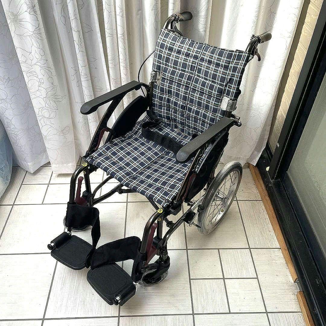 ♿️大きめシート 介助式 車椅子 便利な多機能 ノーパンクタイヤ 安心ベルト