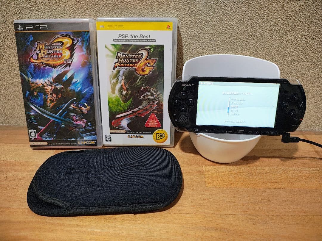PSP3000 ブラック + メモリースティック4GB バッテリー交換済み
