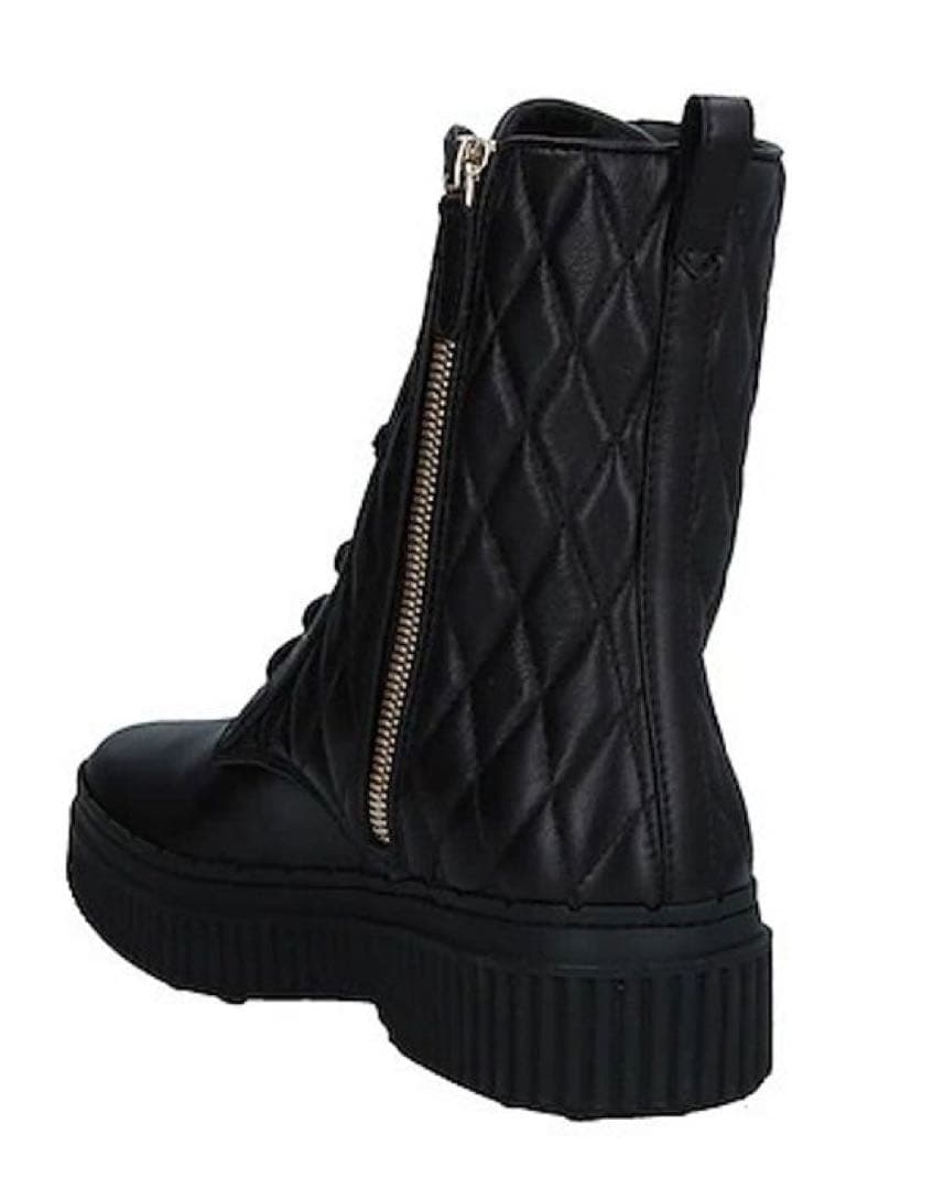 【限定デザイン】TOD'S 【美品】ブラック レザーミドルブーツ