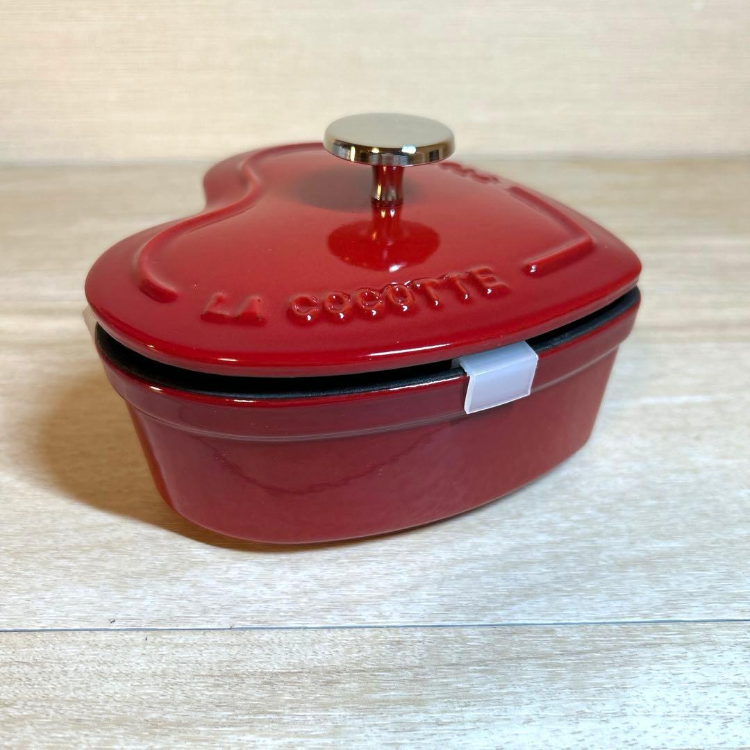 staub ストウブ　スモールハートココット　チェリー　12cm 鍋